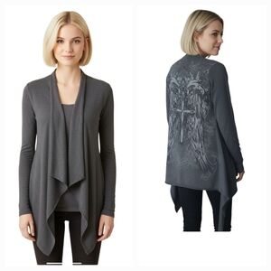 "Fleurish" Very Pretty Front Angle Light Sweater (S)